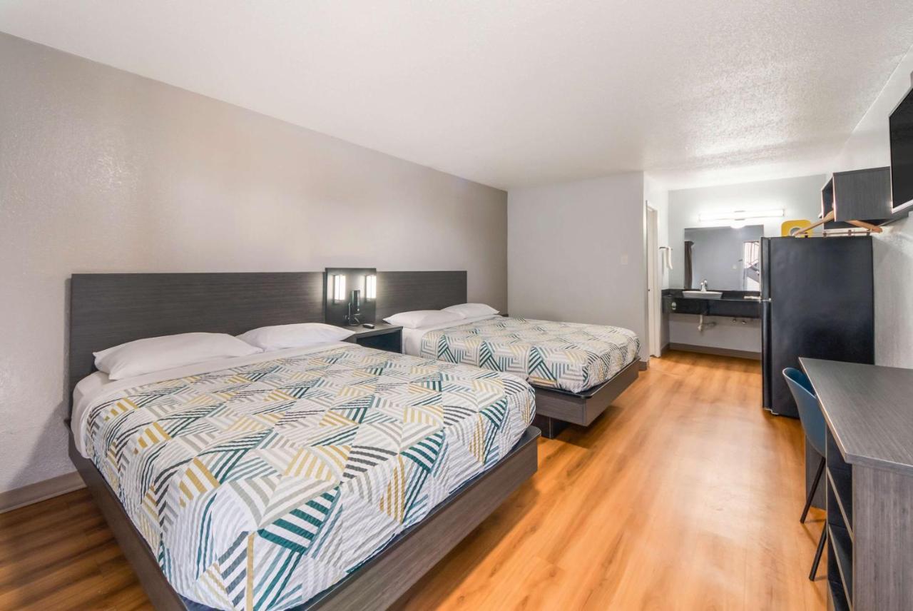 Studio 6 Laredo, Tx - North I-35 외부 사진