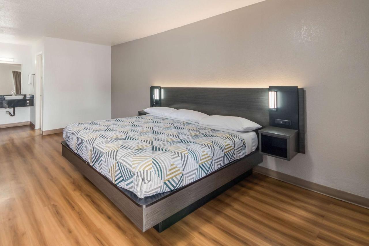 Studio 6 Laredo, Tx - North I-35 외부 사진