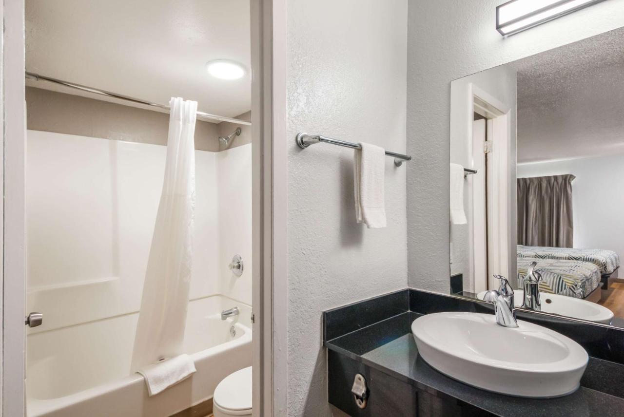 Studio 6 Laredo, Tx - North I-35 외부 사진